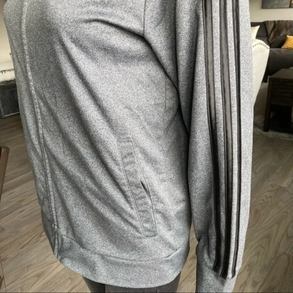 💋 Adidas grey black striped track jacket coat NWOT